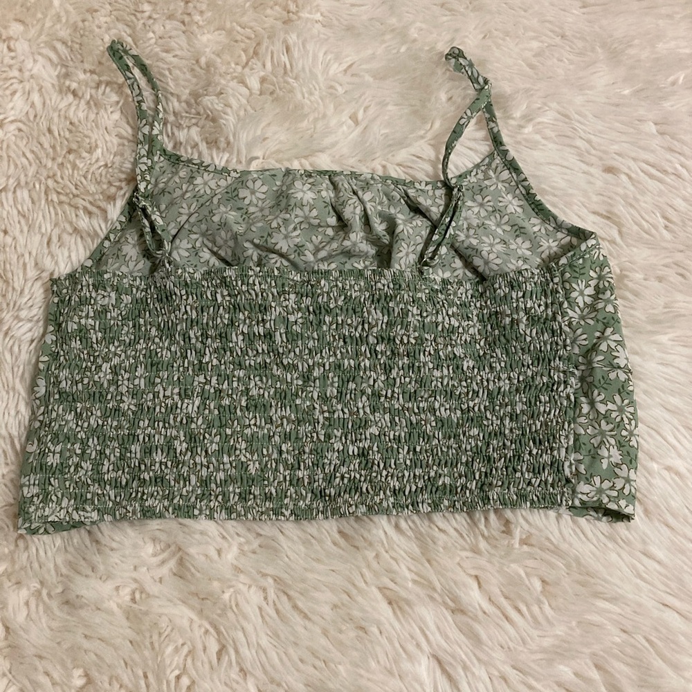 SHEIN Green Floral Patterned Apparel - Picture 4 of 5